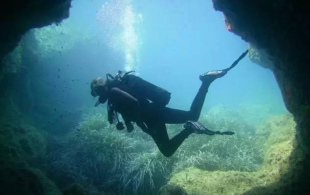 雷达超声波双波测流多功能流量计