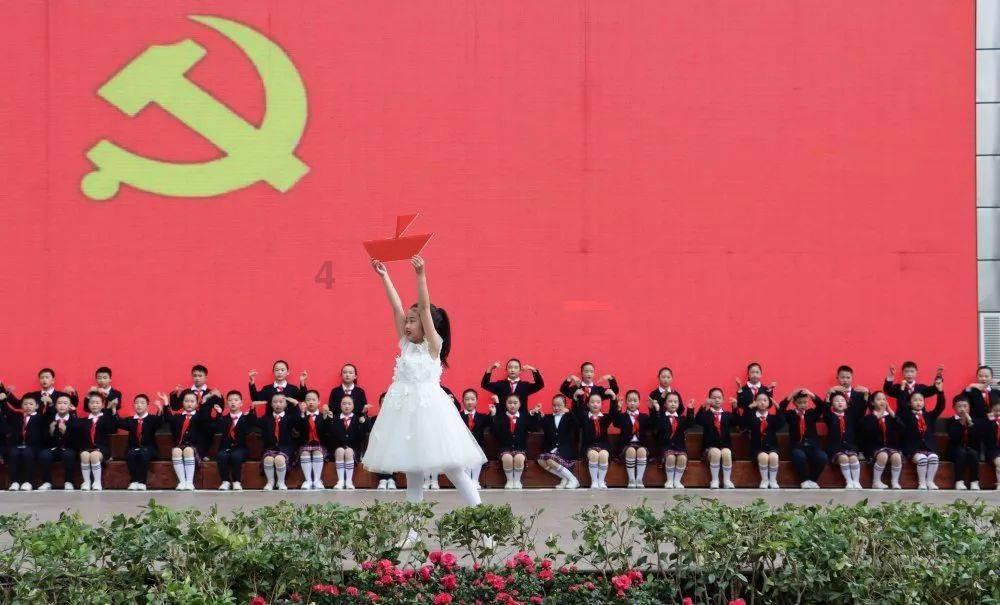 从小该向孩子认清社会的残酷吗？游戏画面